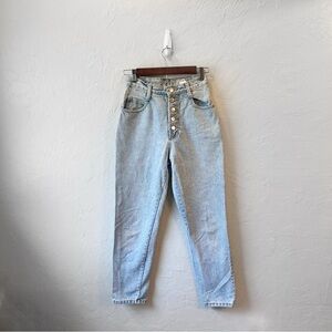 Vintage 90s Light Wash High Waisted Tapered Leg Button Fly Retro Mom Jeans 24 W